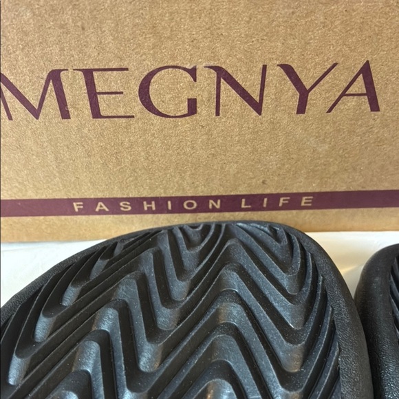 MEGNYA Black Women's Sandals - Picture 8 of 9
